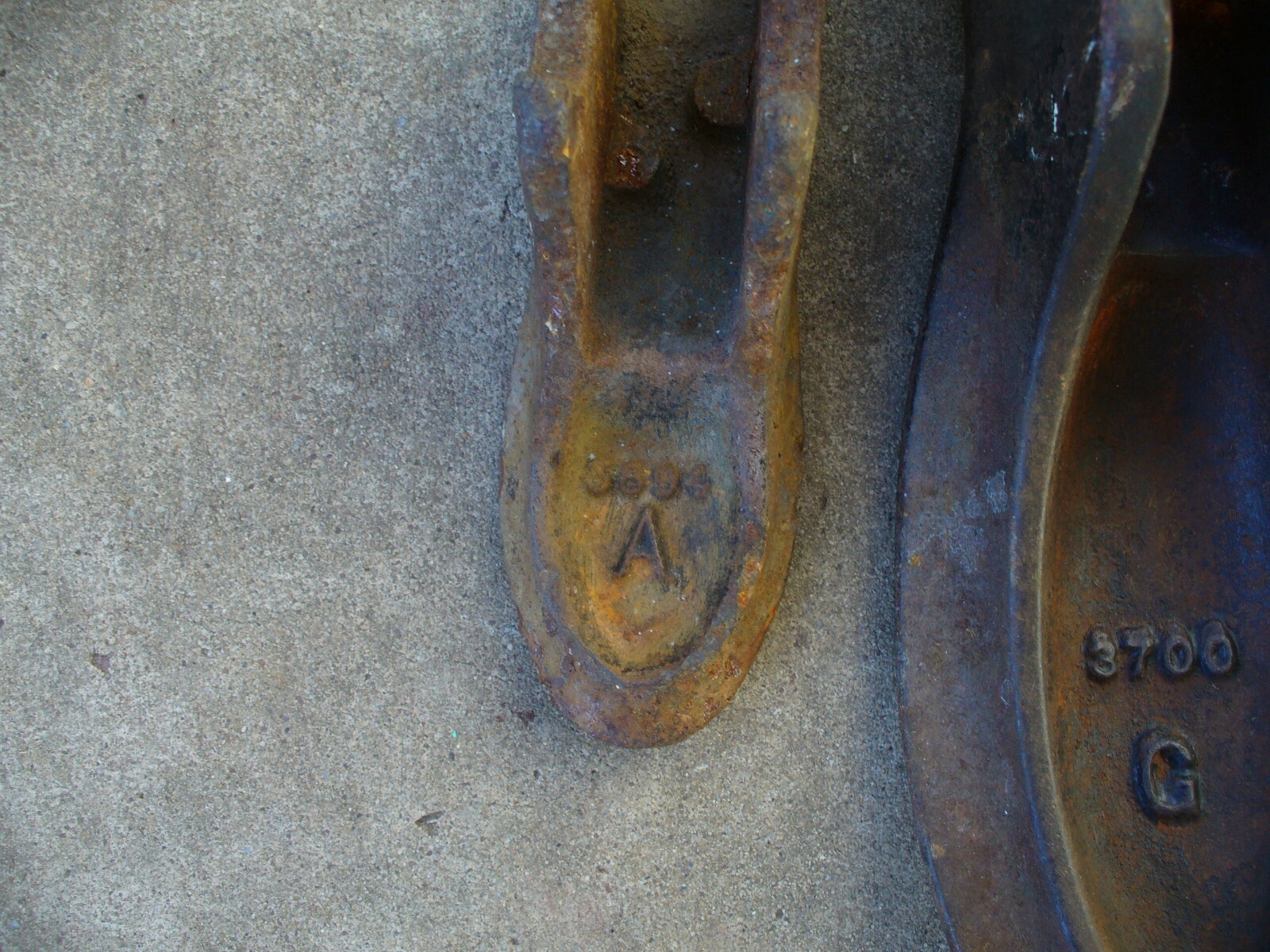 Two Antique 1895 Enterprise Cast Iron Cobbler Shoe Lasts Repair Tool Anvil