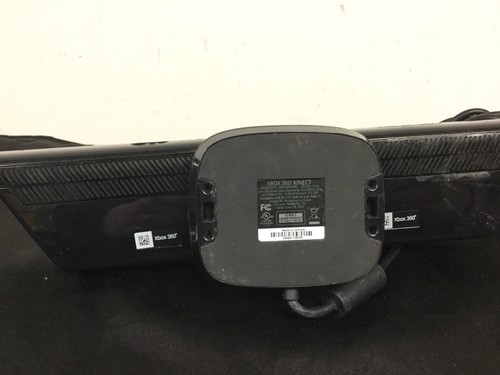 XBOX 360 Kinect Sensor Model 1414 FOR PARTS NOT WORKING