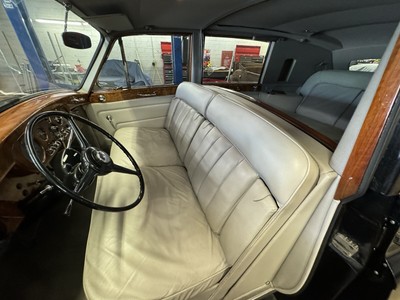 image 2 of interior