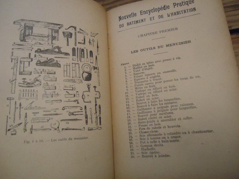 Menuiserie Gymnase Et Parquet Champly 1926 Moulure Marqueterie Persienne Volet