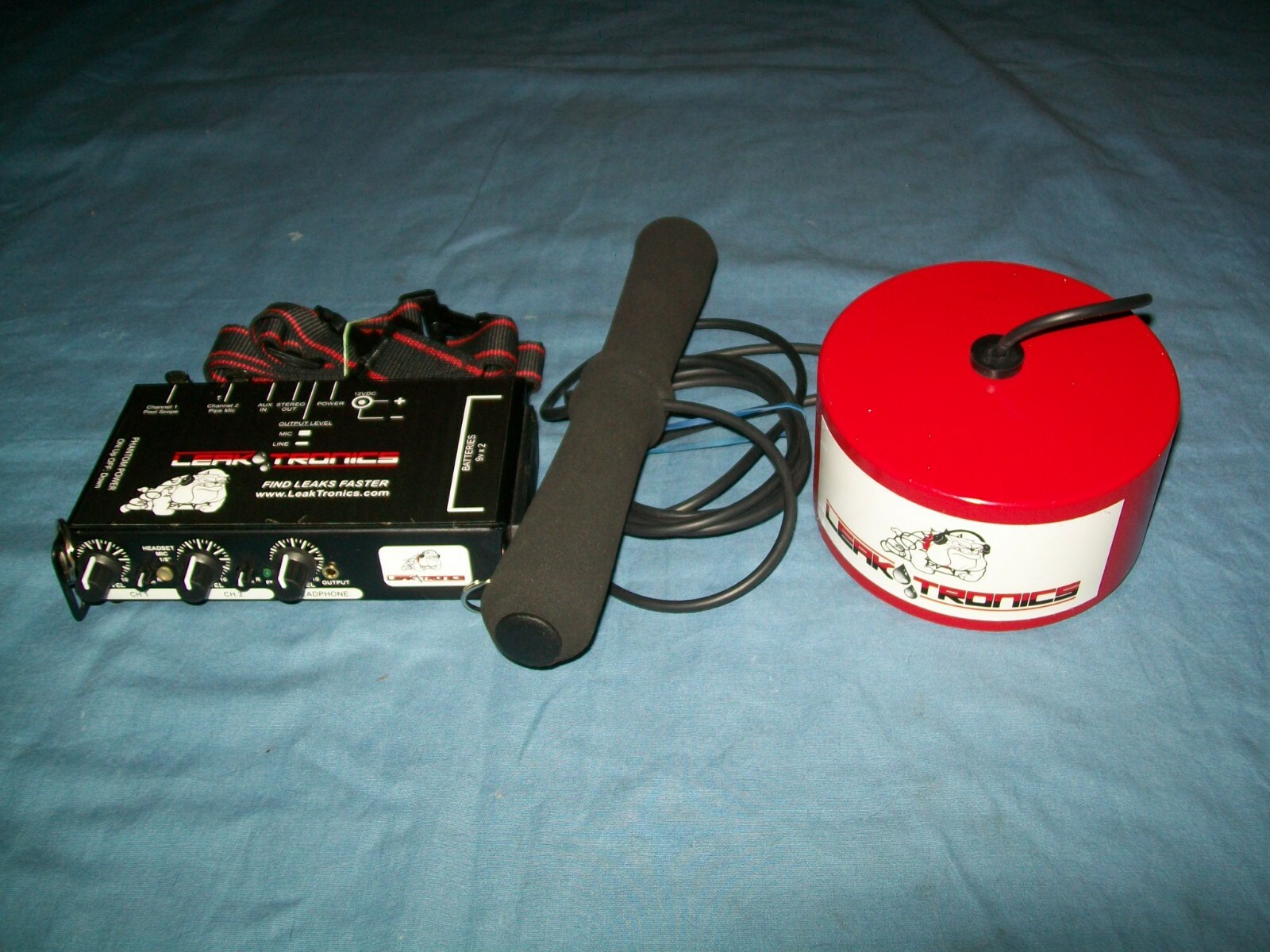 Leaktronics Plumbers Leak Detection Kit Equipment EAR Headphones Amplifier MINT