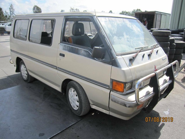 Mitsubishi l300 1989