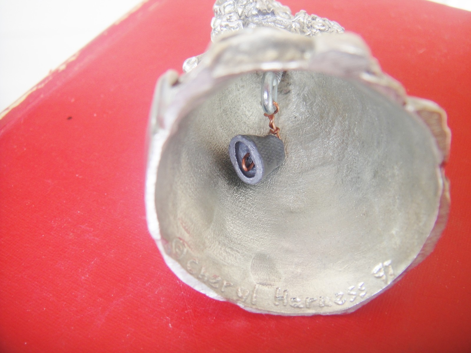 PRINCESS DIANA  BELL, England's Rose, Beautiful detail, Different, Look!