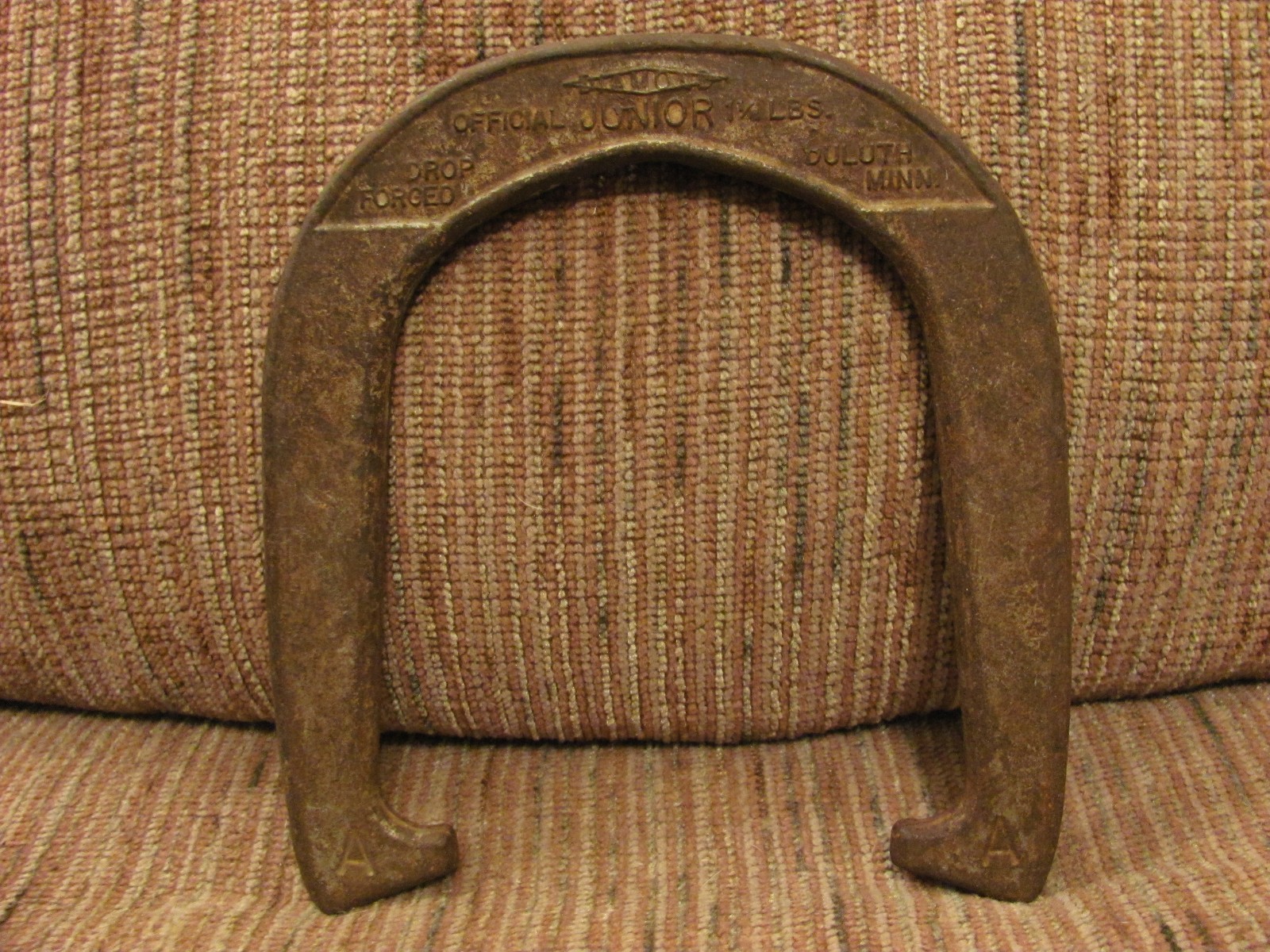 Vintage Diamond Junior Official 1-1/2 lbs. Horseshoe Set - Duluth, Minn.