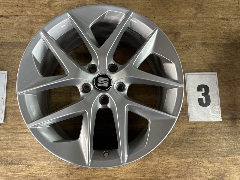 1x Alufelge Performance Original Seat Leon 5f 7,5x18 Et51 Felge 5f0601025f