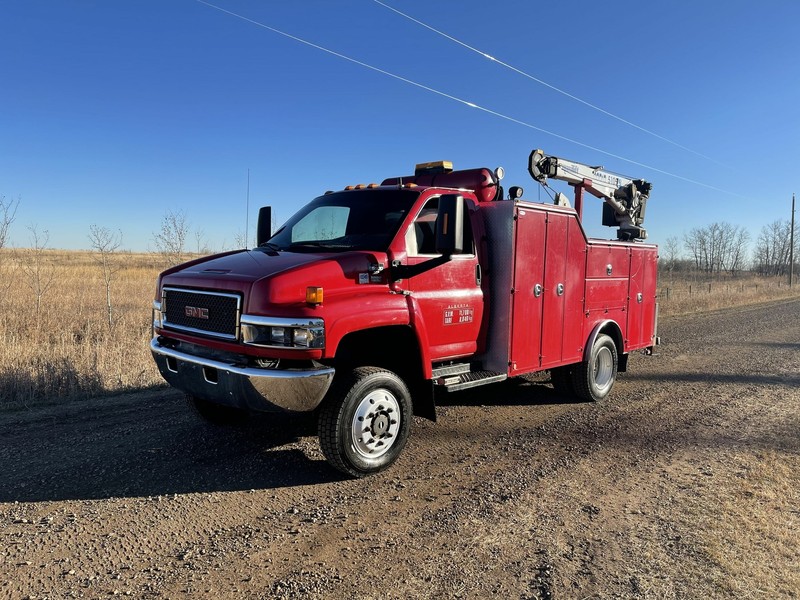 2007 GMC C5500 4x4 Regular Cab Service Truck/DSL/VMAC/5105 COBRA