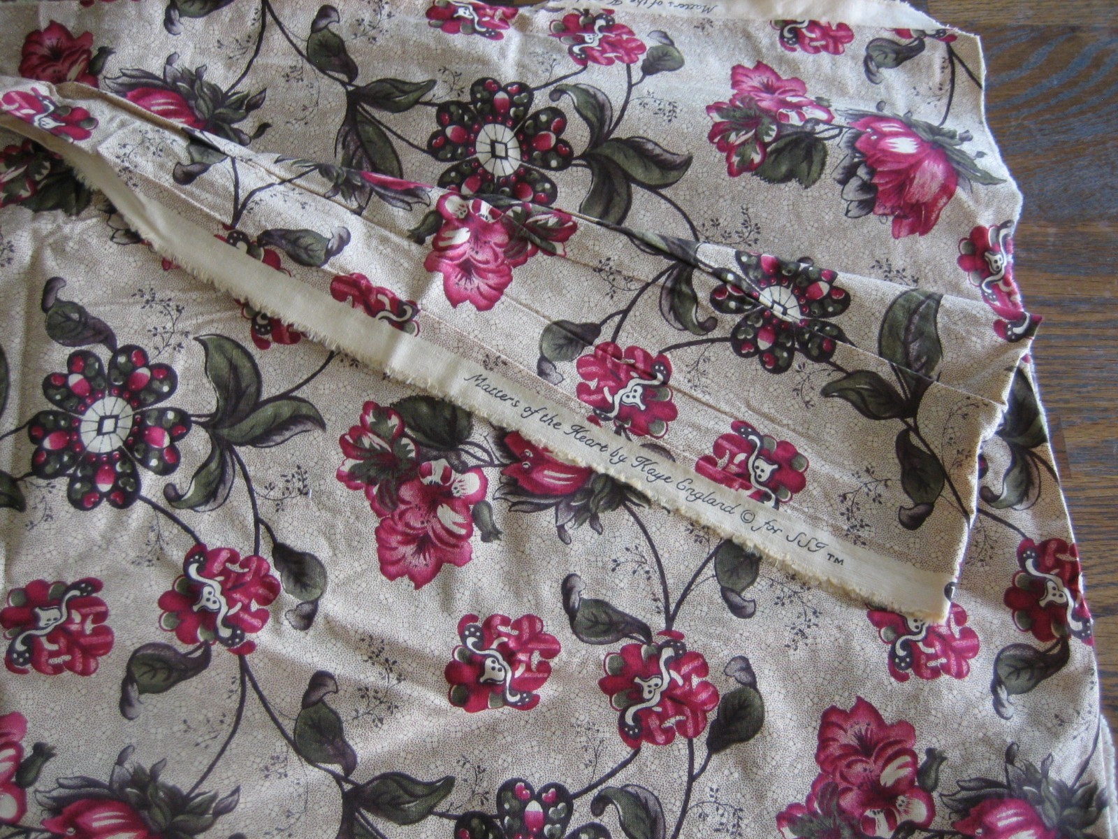 MATTERS OF THE HEART KAYE ENGLAND FABRIC 2 1/2 YD x43