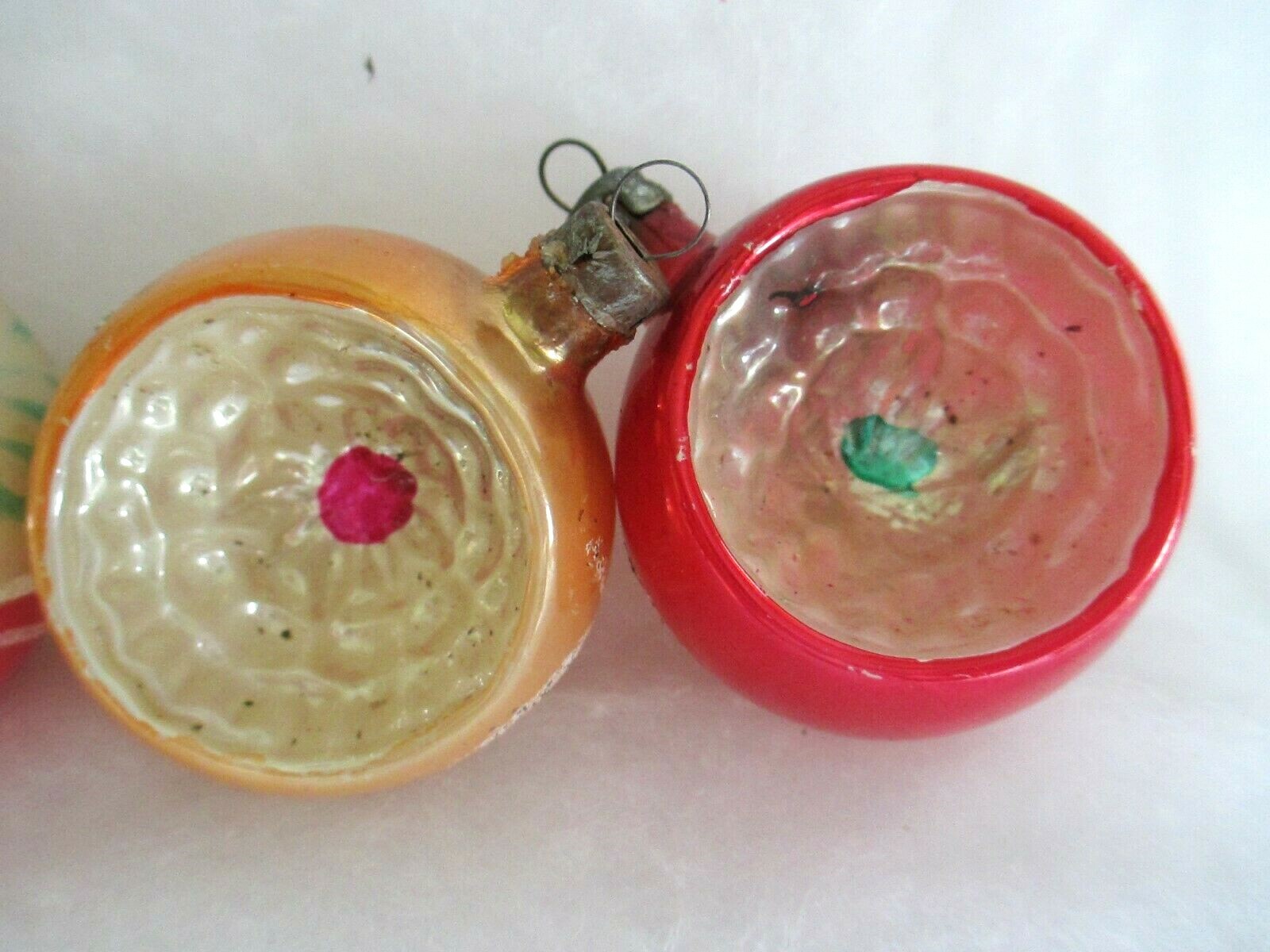 5 VTG XMAS ORNAMENTS--DEEP INDENTS--STENCILS/MICA--POLAND?--2