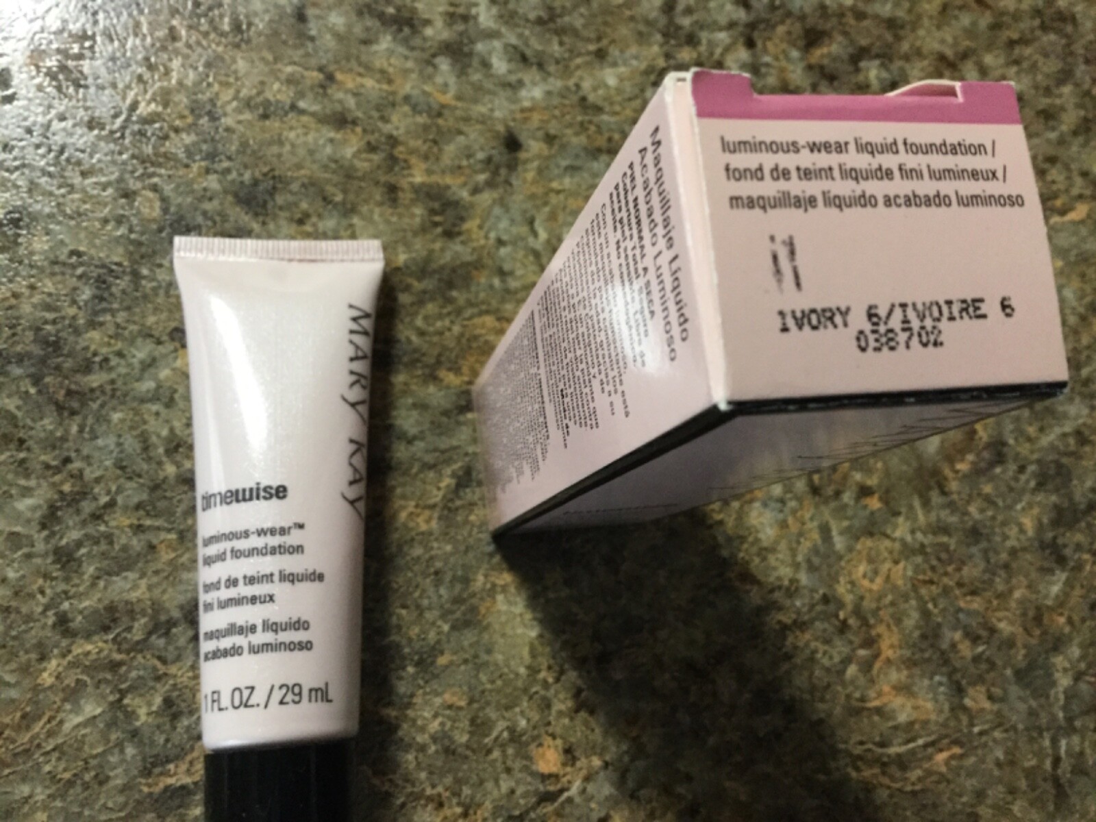 Купить Фон для лица Mary Kay Timewise Luminous-Wear Mary Kay Timewise ...