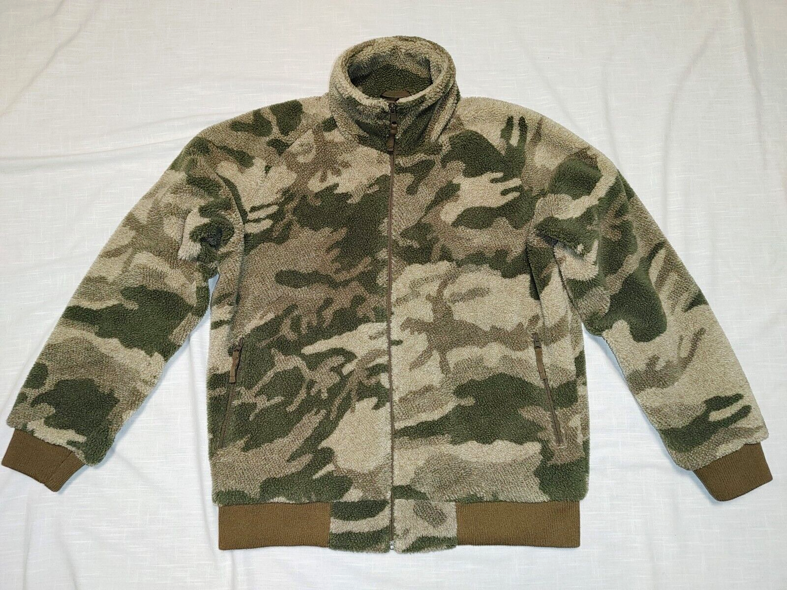CABELA'S BERBER FLEECE JACKET, MEN'S LARGE REG., OUTFITTER CAMO, HUNTING