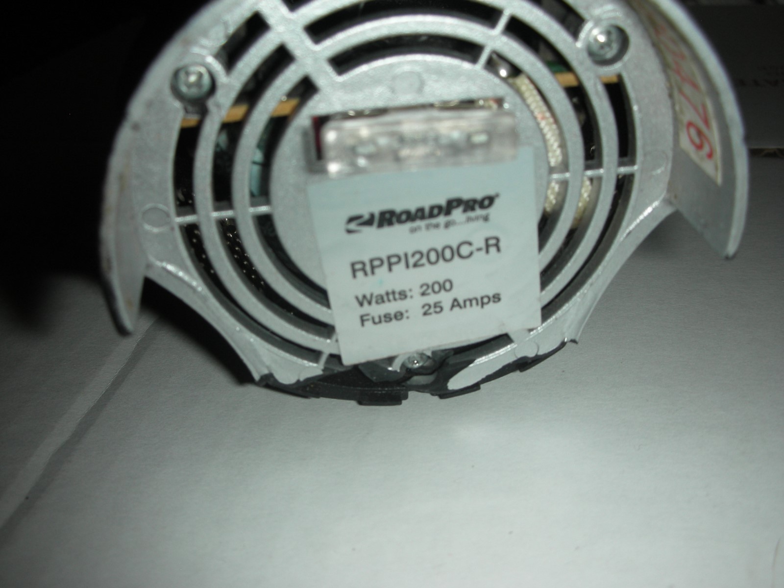 roadpro Power Inverter DC 12V to AC 110V 60Hz 200 watts