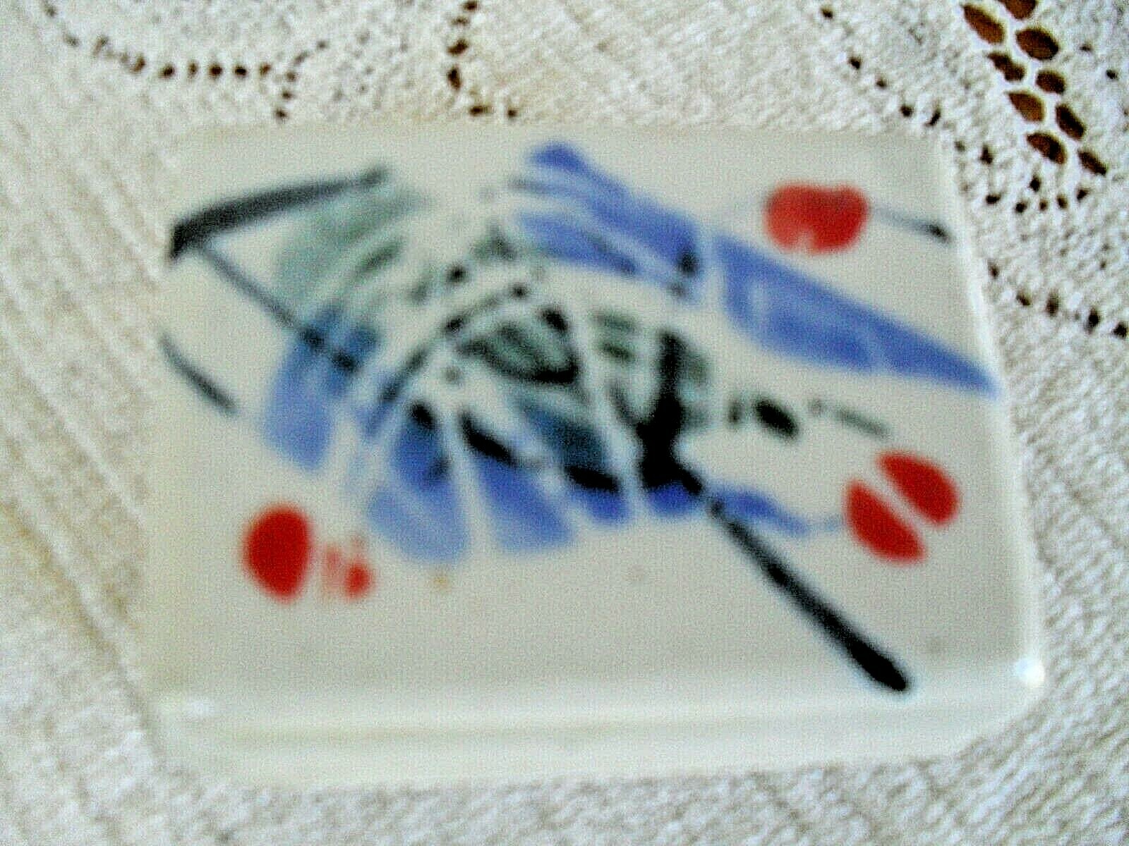 VINTAGE HEAVY POTTERY DESKTOP*POCKET MATCH SAFE*MATCHSAFE~SIGNED HAND PAINTED