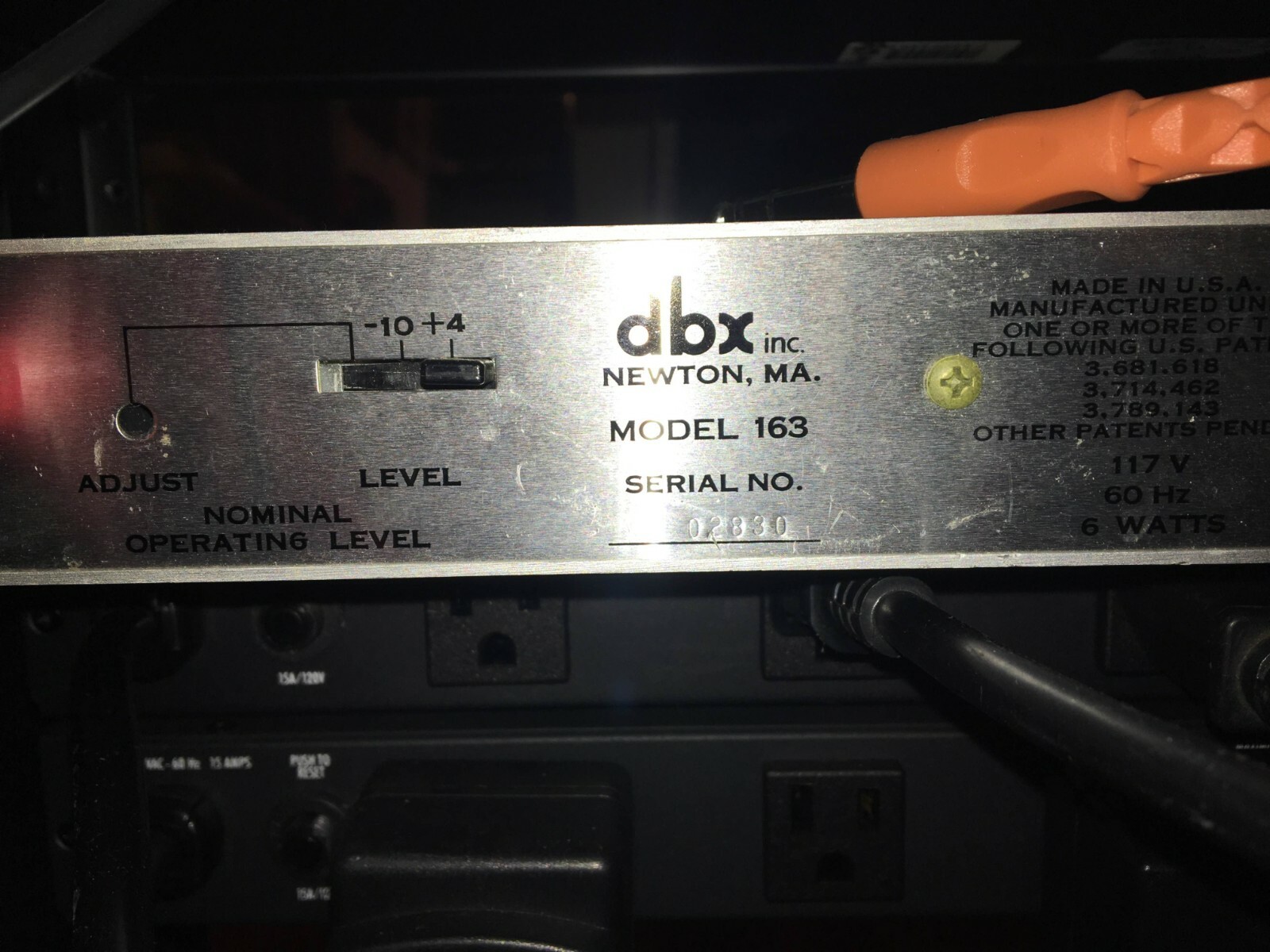 Vintage Analog DBX 163 Dual Mono VCA Compressor