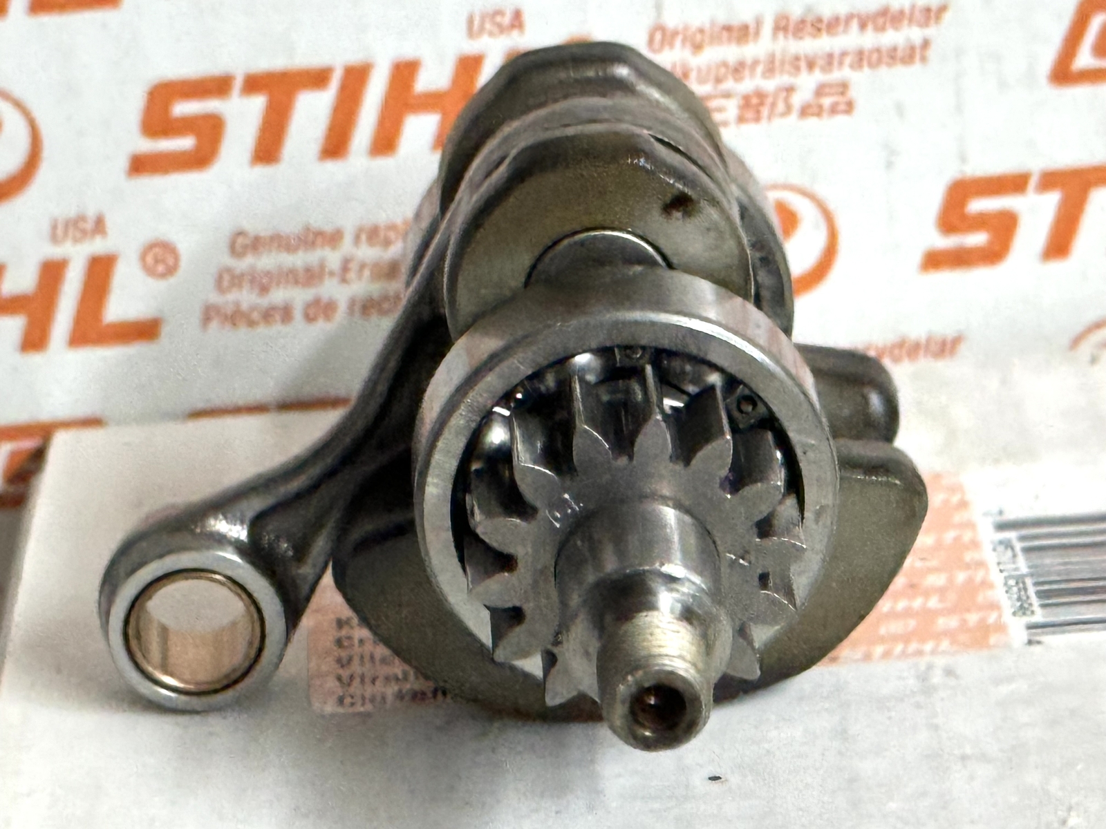STIHL OEM CRANKSHAFT 4180 030 0411 FS130 R FS310 FS131 R KM130R FB131 HT131 MORE - Picture 4 of 4