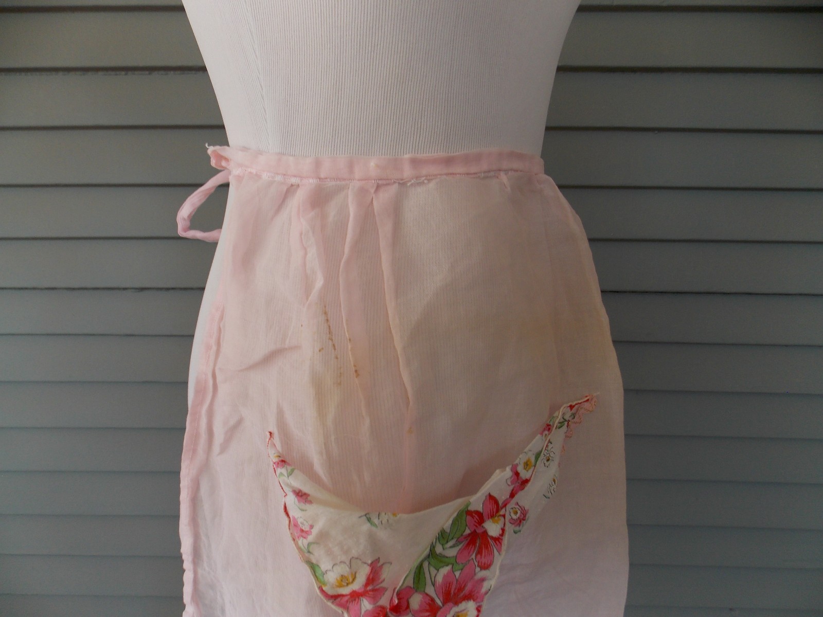 Vintage Handmade Half Apron Sheer Pink With Floral Hankerchiefs Ric Rac Trim