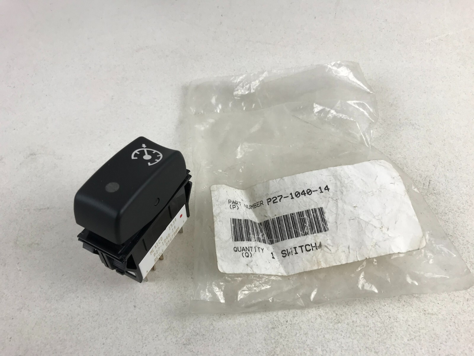NEW OEM KENWORTH T600 T660 CRUISE CONTROL ROCKER SWITCH ON