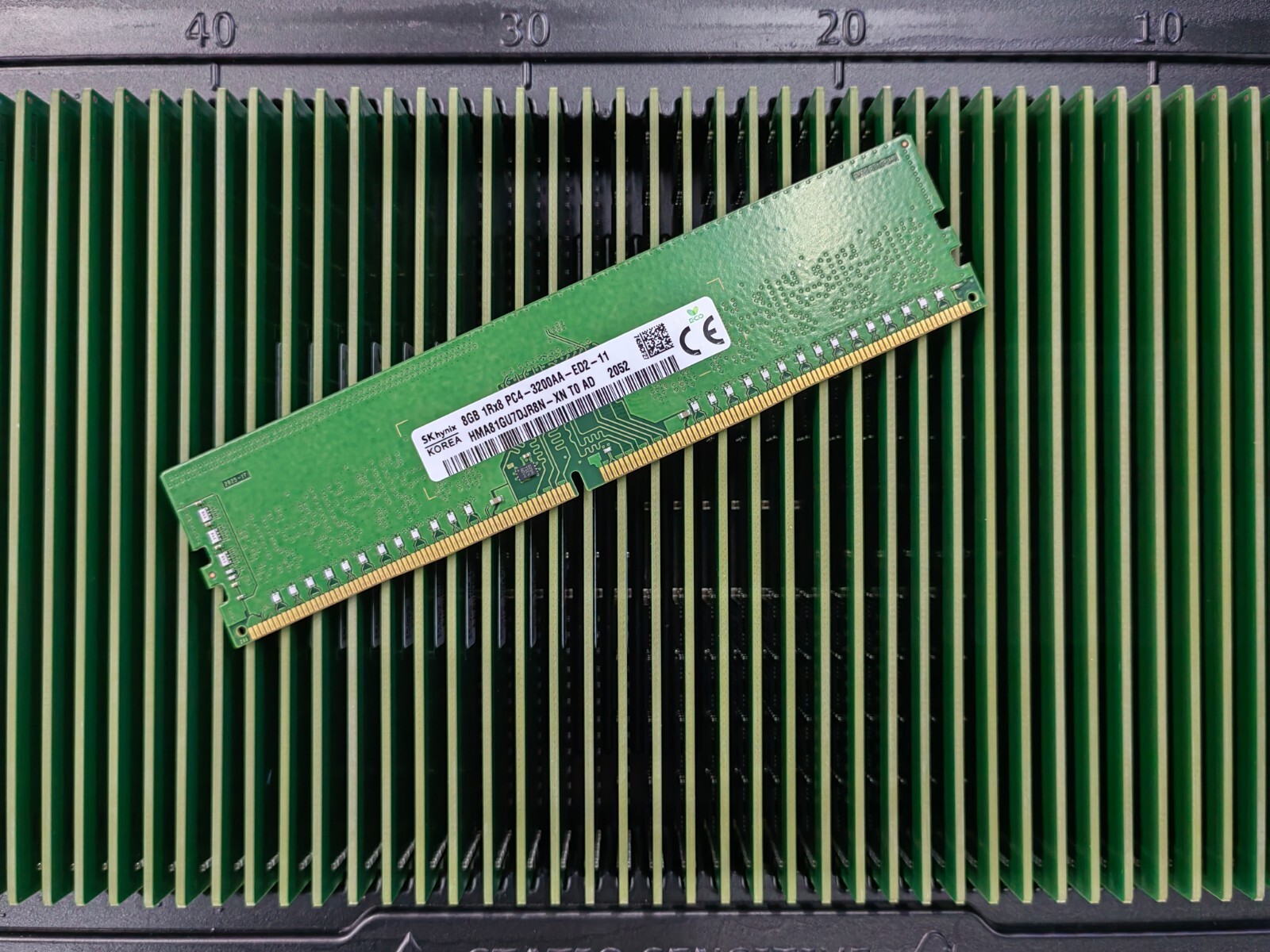 SK Hynix 8GB DDR4 3200MHz ECC UDIMM RAM 1Rx8 PC4-25600 SK Hynix 8GB DDR4 3200MHz ECC UDIMM RAM 1Rx8 PC4-25600