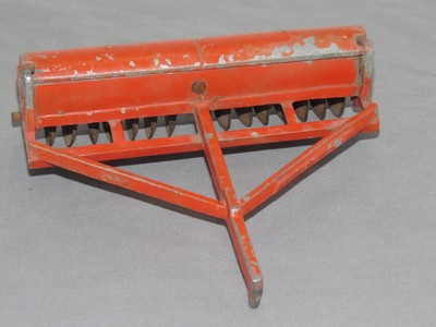Vintage COCKSHUTT 1:16 Grain Drill orange SLIK rare!