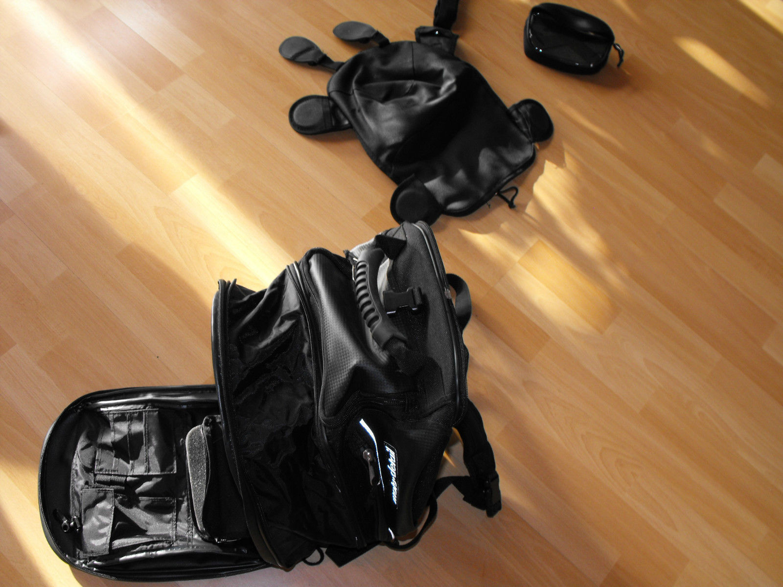 Magnet Tankrucksäcke fürs Motorrad