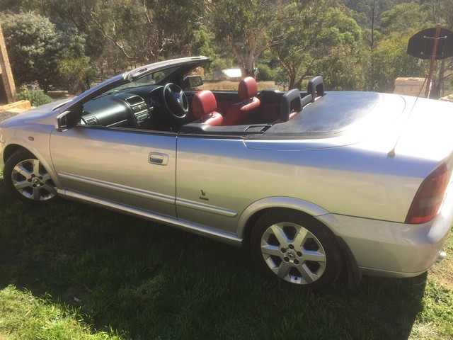 2003 Holden Astra 5 Sp Manual 2d Convertible | Cars, Vans & Utes