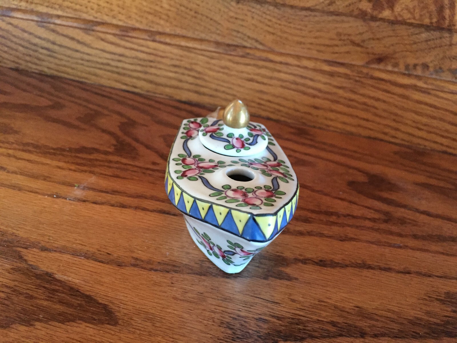 Desores, France 861 Inkwell - Boat Shape with Lid - Minty