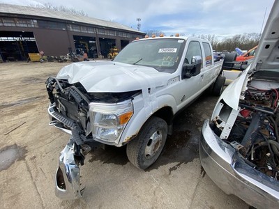 11 12 FORD F350 SD PICKUP Front Axle Assembly
