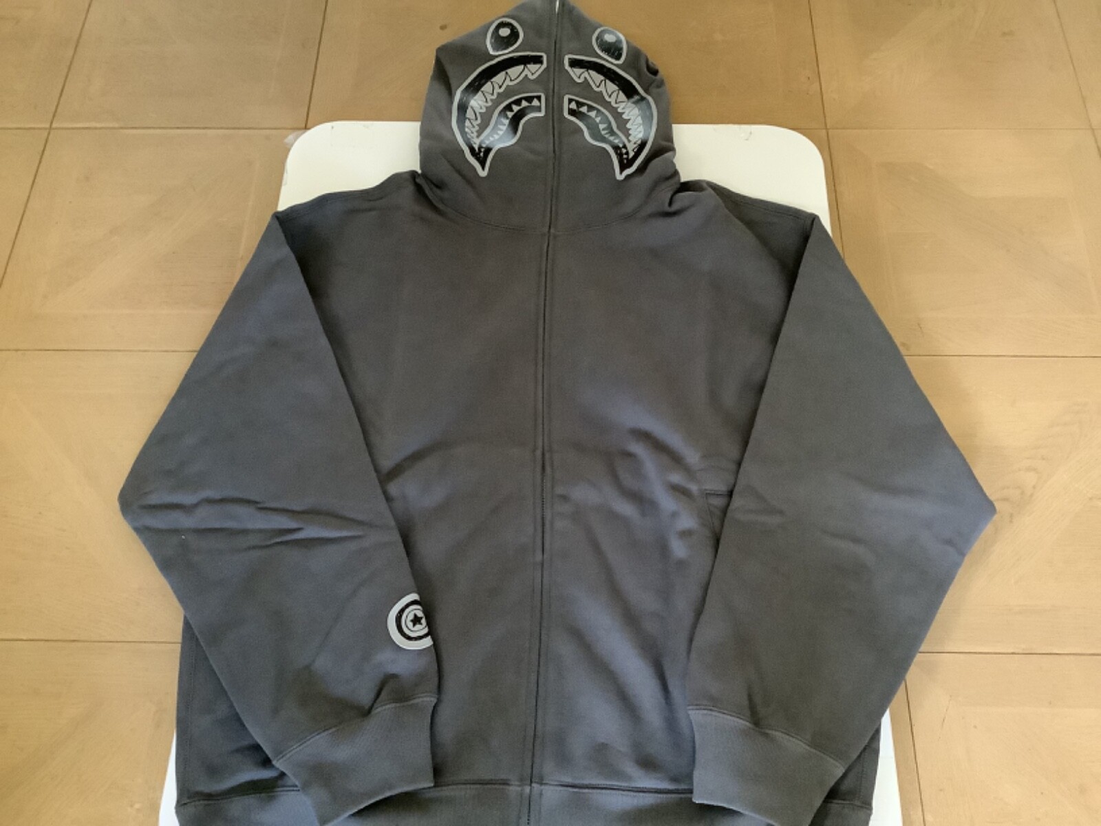 A BATHING APE HAND DRAW APE HEADスウェット A BATHING APE® Hand Draw Ape Head Crewneck | Bape official