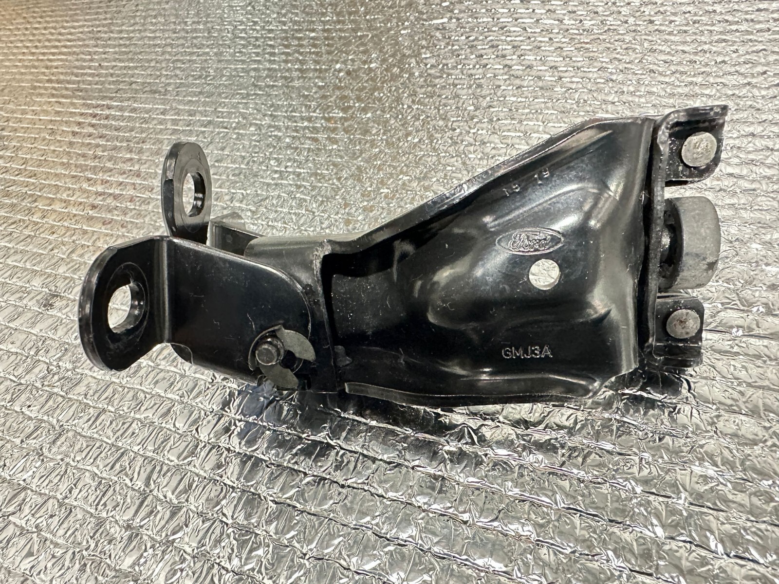 Ford Transit Courier Door Roller Guide Left Centre ET76A268B40AC