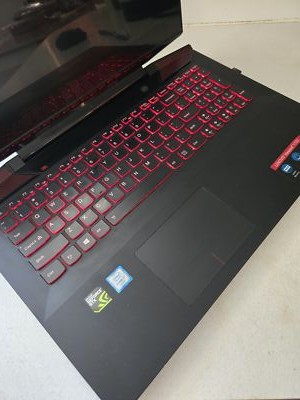 Foto dell'oggetto di un acquirente verificato