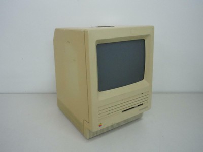 Vintage Macintosh SE M5001 Computer No HDD