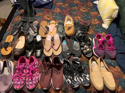 Lot Of 19 Pairs Of Ladies Shoes Size Range From 9-10 Pre-own Different Brands
