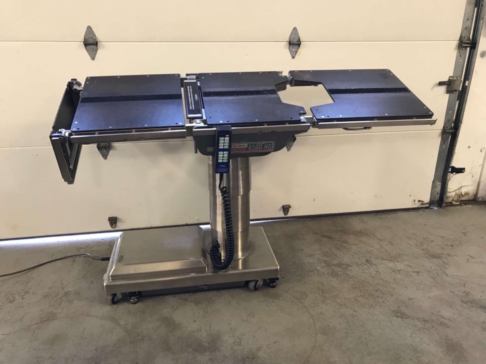 SKYTRON 6500HD HERCULES SURGERY TABLE