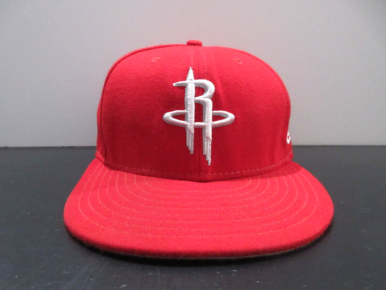 Houston Rockets Hat Cap Fitted 7 1/8 Mens Red White Logo NBA