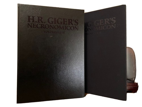 H. R. Giger's Necronomicon 1　1000部限定 $_12.JPG?set_id=880000500F