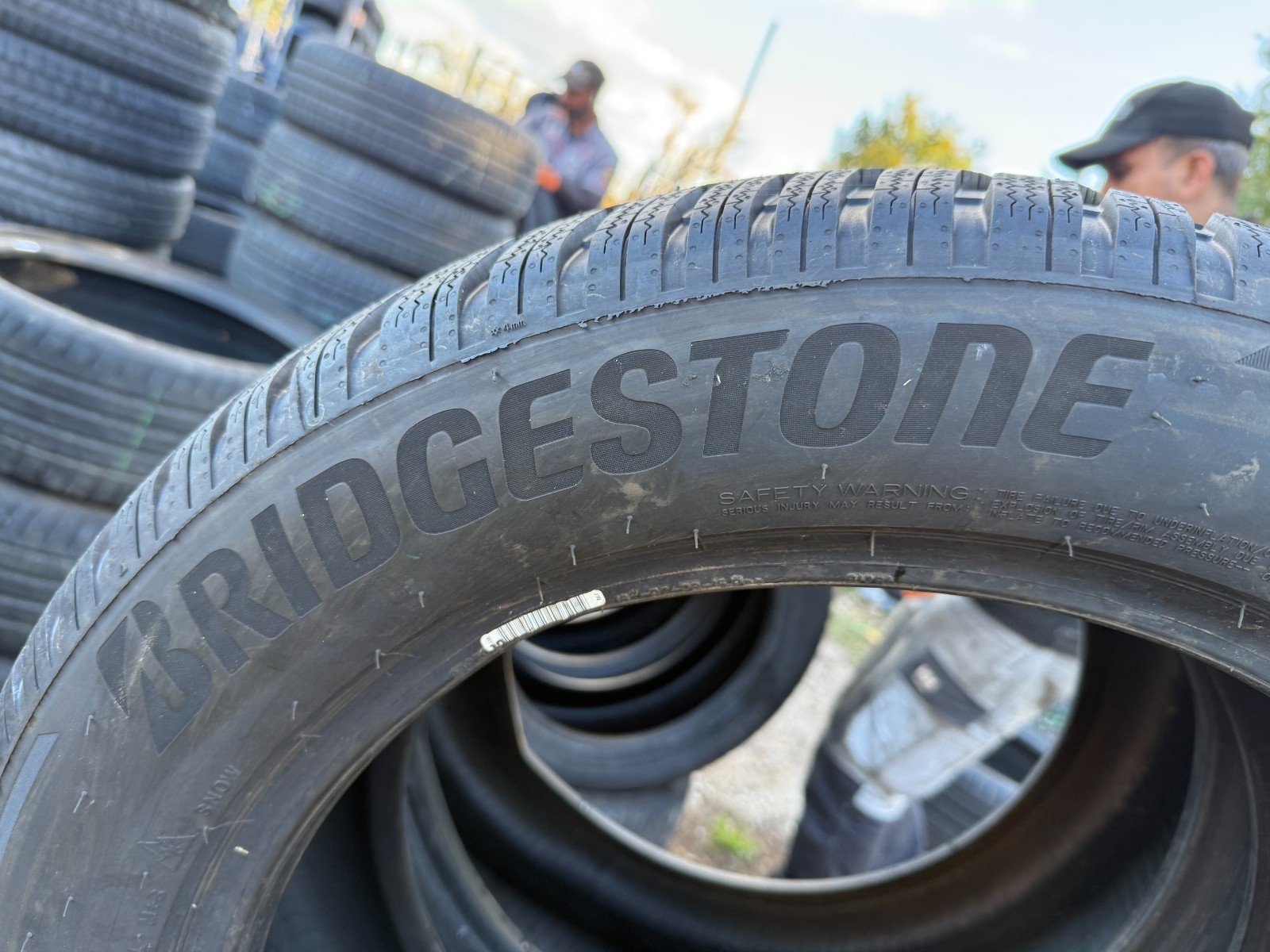 New 255 50 19 Bridgestone, Blizzak LM005, AO, 103T, x1 Tyre (F1_tyres) YD286