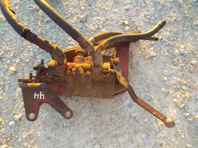 Massey Harris 44 tractor MH hydraulic hitch lift cylinder outlet hoses 3pt hitch