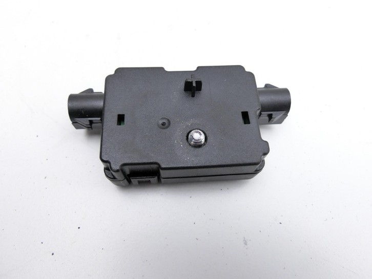 BMW F40 M135i 19-25 Antennenverstärker Weiche Antenne BMW F40 M135i 19-25 16.03.2021 65206832256 6832256... Vorschau 3