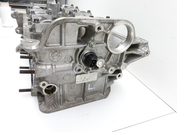Porsche Panamera 970 10-16 3,6 220KW 46.20 Zylinderkopf Links Porsche Panamera 970 10-16 19.08.2011 94610401605... Vorschau 3
