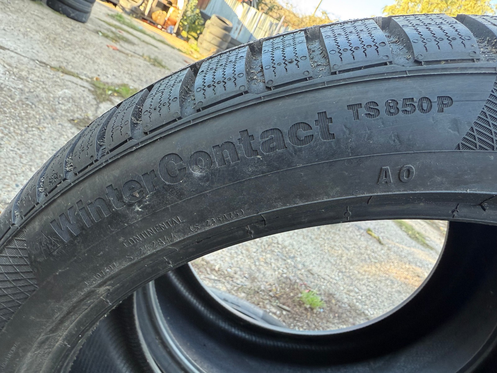 New 255 40 20 Continental Winter Ts850, M+S, XL, 101w, x1 Tyre (F1_tyres) YD281