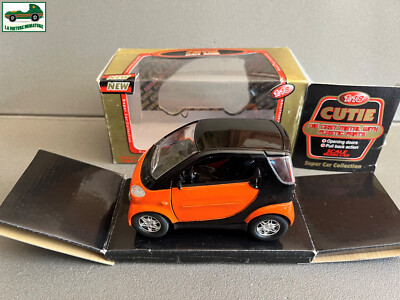 Voiture miniature Smart 1ère Version Cutie au 1/18