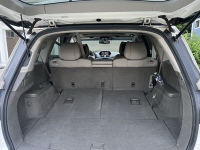 image 3 of interior