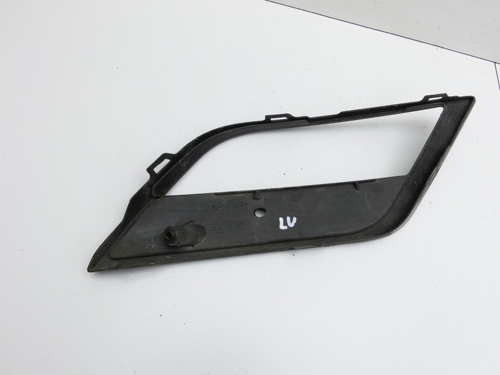 Seat Leon 5F 12-16 Blende für Nebelscheinwerfer Stoßstange Rechts Seat Leon 5F 12-16 17.12.2015 5F0853666A gebraucht Vorschau 4