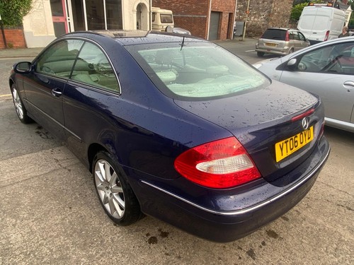 Mercedes-Benz CLK 320 image