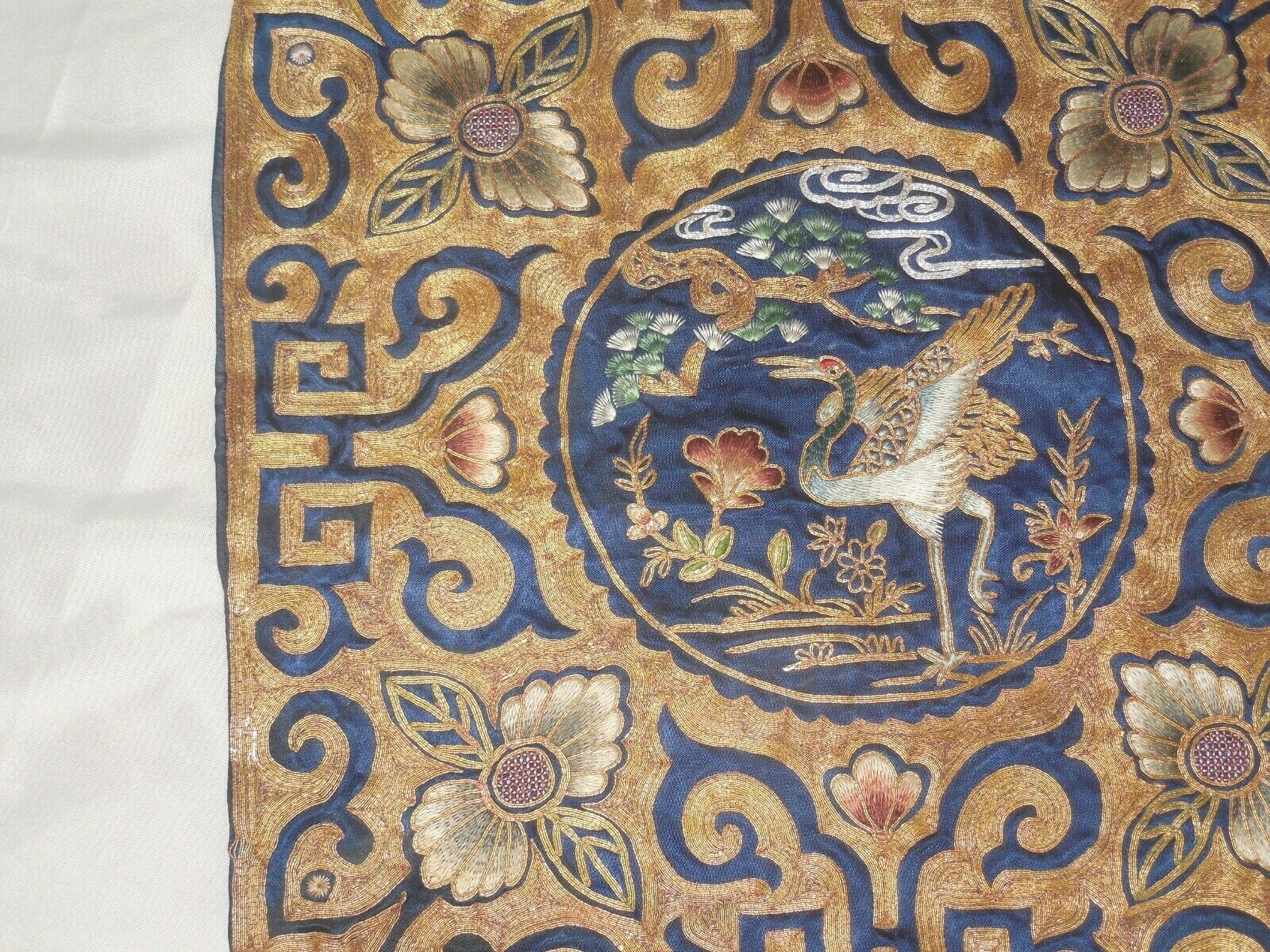 ANTIQUE CHINESE GOLD METAL AND SILK THREAD EMBROIDERY TEXTILE WITH BIRD
