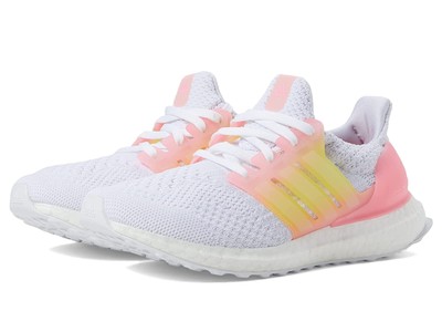 Кроссовки и кроссовки для девочек adidas Kids Ultraboost 5.0 DNA (Big Kid)