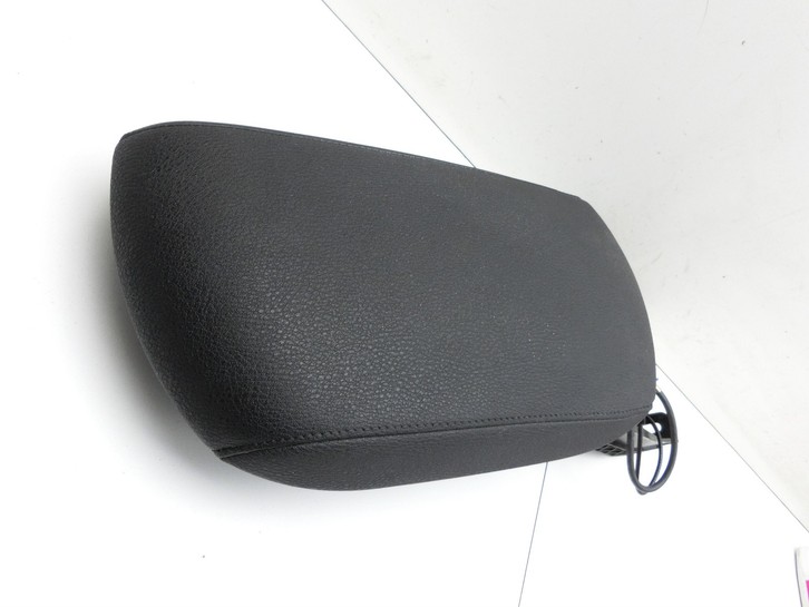 BMW X1 E84 LCI 12-15 Armlehne Mittelarmlehne Auflage BMW X1 E84 LCI 12-15 29.10.2012 2993643 51162993643 gebraucht Vorschau 2