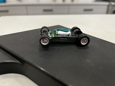 NEW AFX MEGA G+ 1.5 NARROW SLOT CAR CHASSIS SILVER RIMS W/ DUAL COLORED SPINNERS