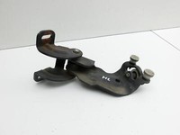 VW Sharan 7N II 10-15 Führungsrolle für Schiebetür Links Mitte VW Sharan 7N II 10-15 01.11.2012 7N0843335H gebraucht Vorschau 2