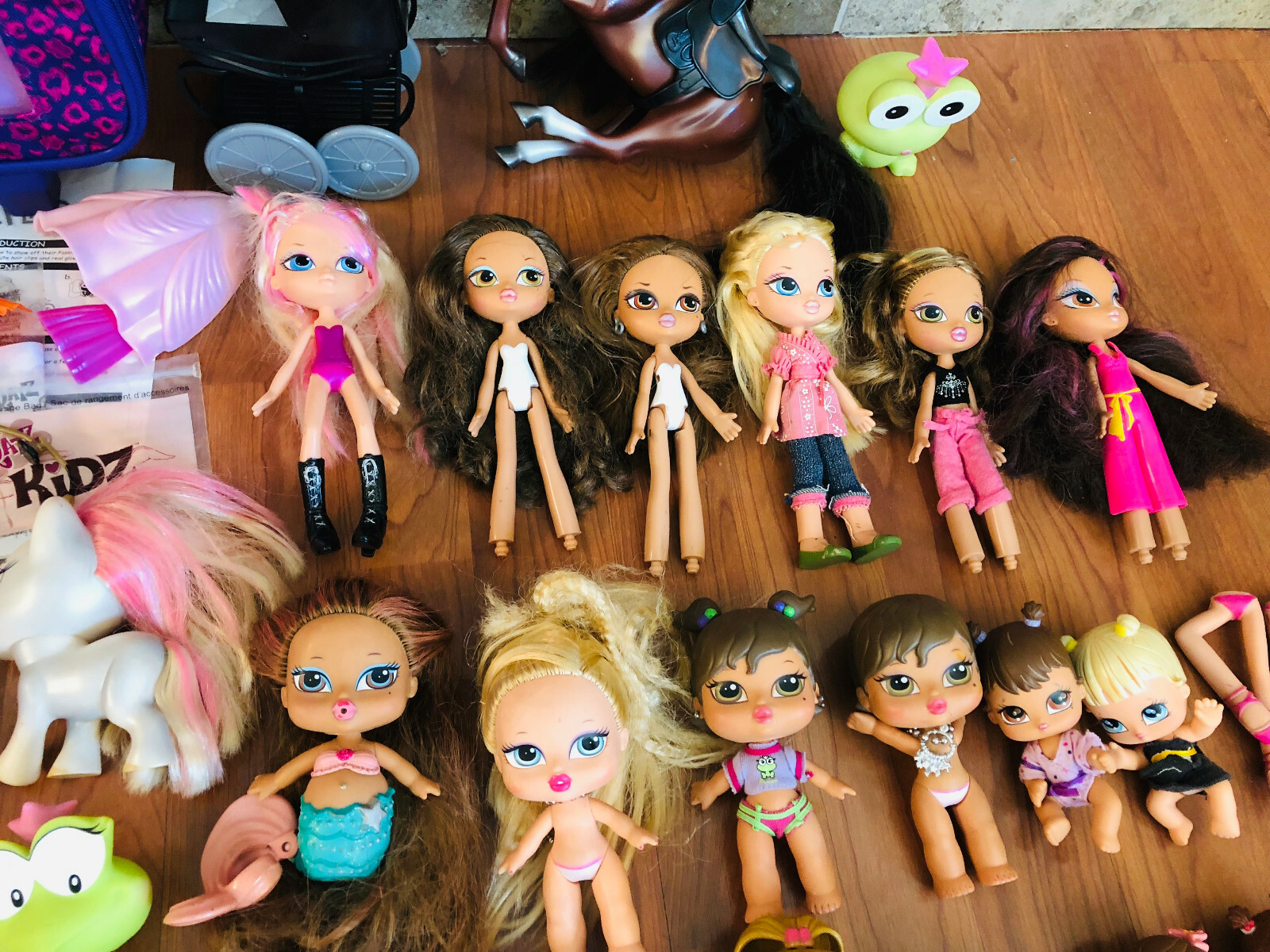 Huge BRATZ DOLL Lot Horse Kidz Babyz Clothes Shoes Petz Dolls Accessories Case