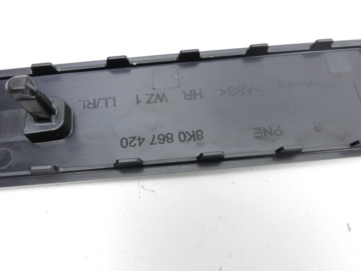 Audi A4 8K B8 08-11 Lim Türleiste Rechts Hinten Innen LY7G Audi A4 8K B8 08-11 04.04.2009 8K0867420 gebraucht Vorschau 5
